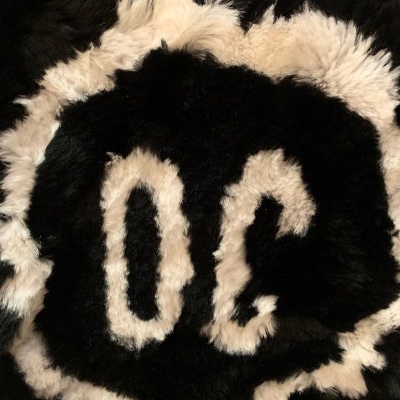 Opening Ceremony Sweatshirt with Fur - Picture 3 of 3